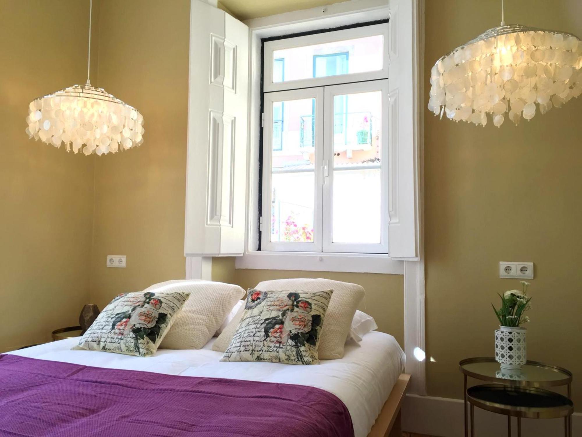 Sm2 Romantic Home By The Gardens Pr Real & Bairro Alto Lisbon Luaran gambar
